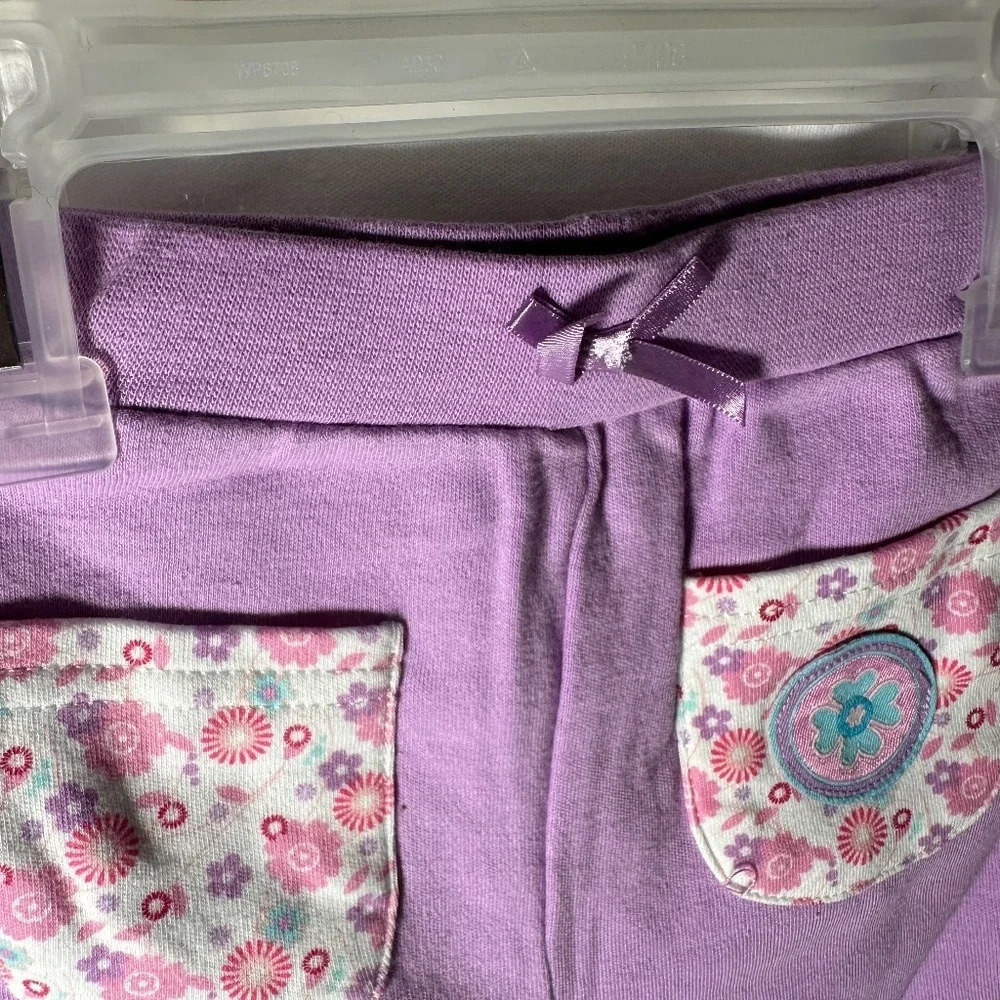 NWOT Disney Marie  simply irresistible 2 piece set - Picture 7 of 9